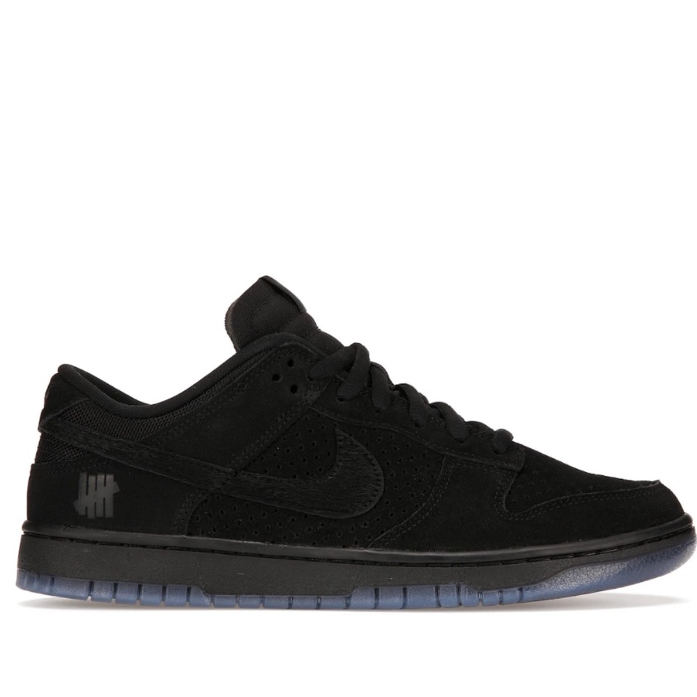 Nike x Undefeated Low Dunk Sneakers